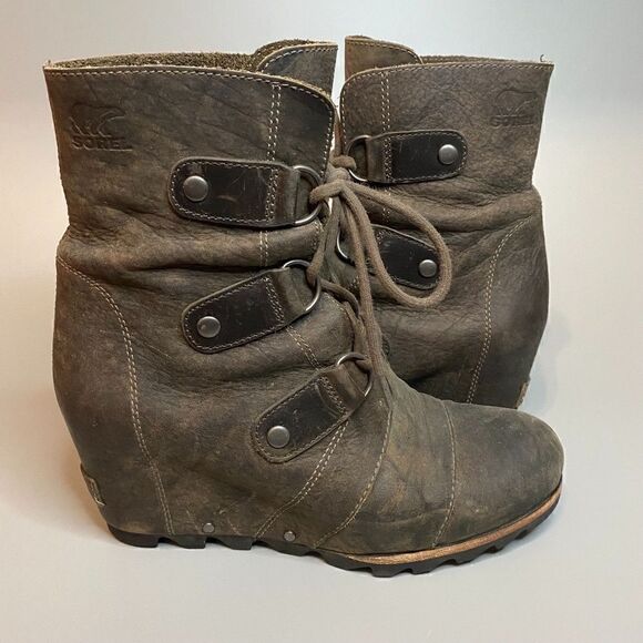Sorel Joan of Arctic Lace Up Wedge Lexie Wedge Grill Brown Leather 8 - Picture 1 of 6